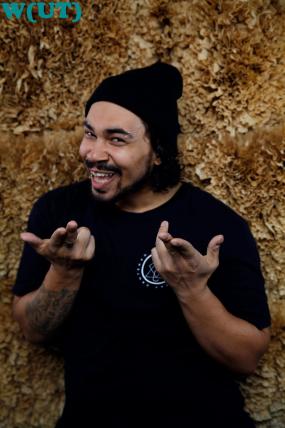 Majinn Mike making a funny face
