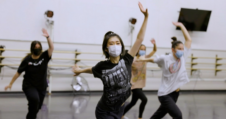 Reika Hattori dancing 