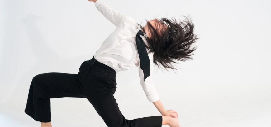 Hannah Wang dances